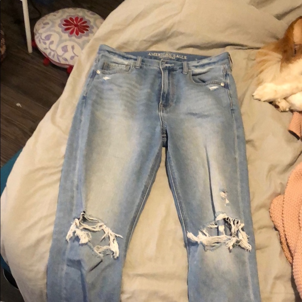 American eagle ripped mom jeans